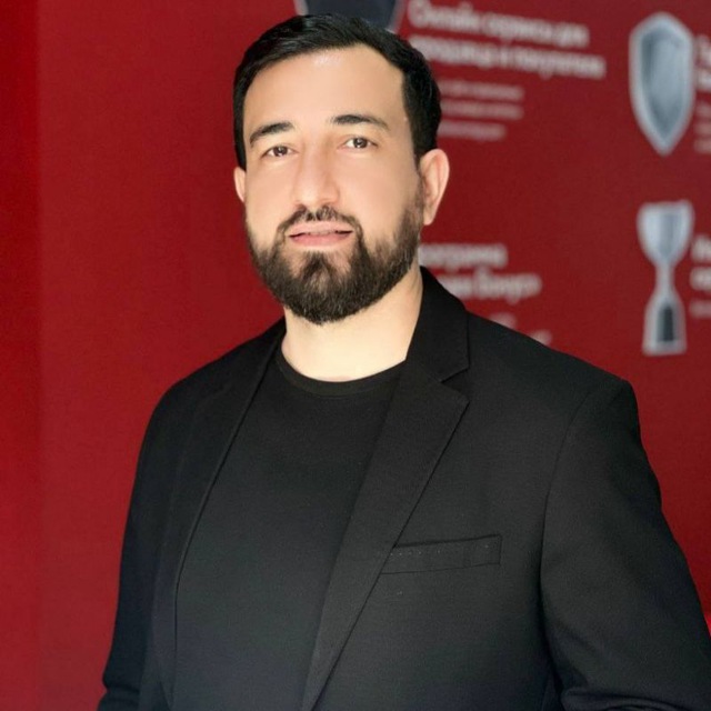 Азамат Султонов