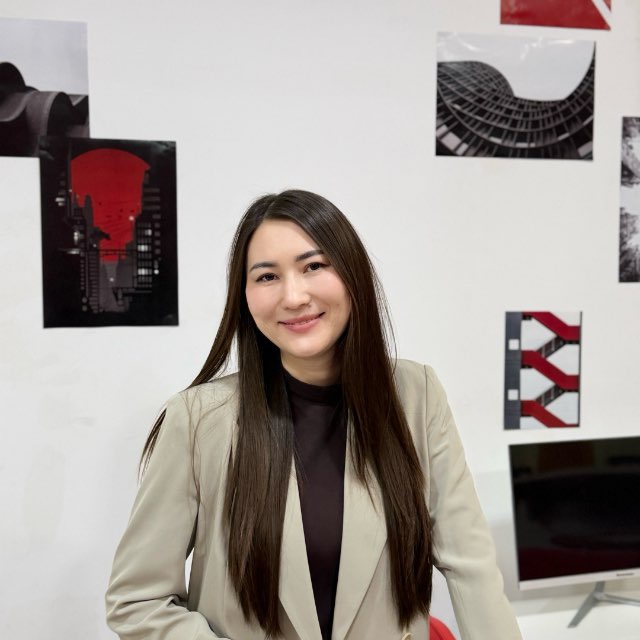 Лана Арынова